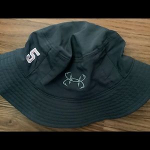 Under Armour Bucket Hat With Pink Whale 